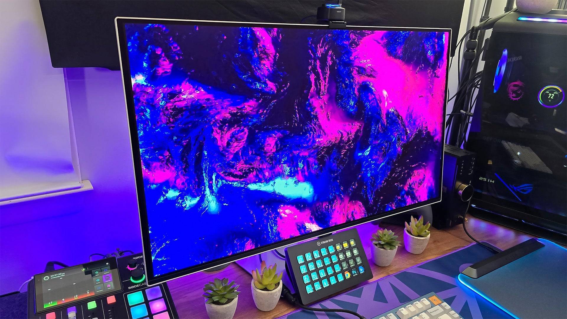 Samsung Odyssey G8 features