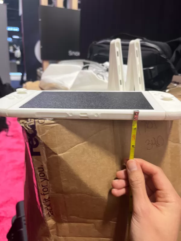 Nintendo poursuit sur un commutateur prématuré 2 Mockup révéler